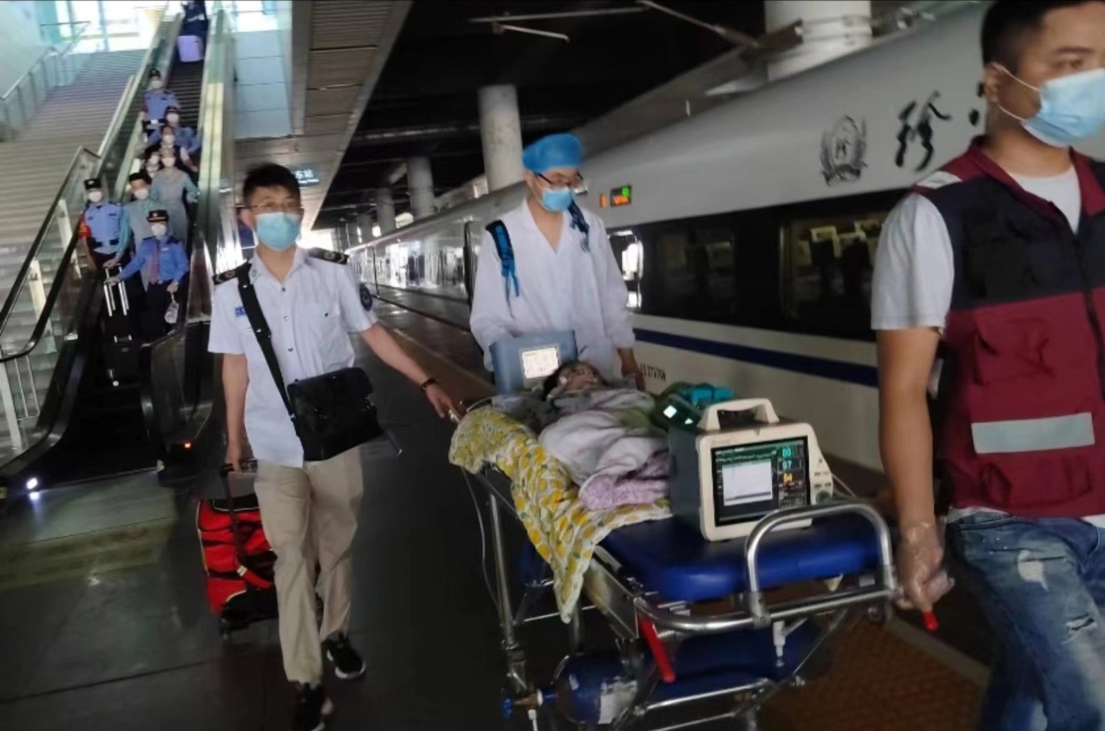 原平市高铁转运公司